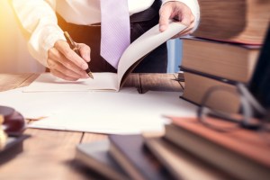 servidores-publicos-como-progredir-carreira-investindo-formacao-estacio