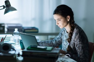 pos-a-distancia-dicas-para-acertar-estacio